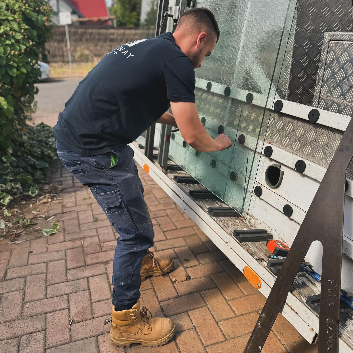 Pure Glass SA on the job